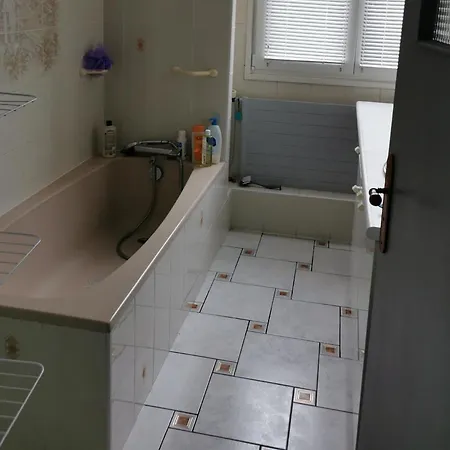 , Chambres Privees Et Homestay